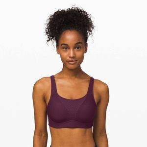 Lululemon / Run Times Bra / 32DD / Like New